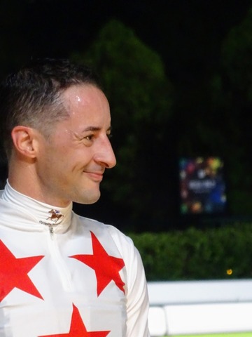 �����[���R��