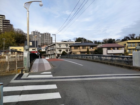 �䏊���J��